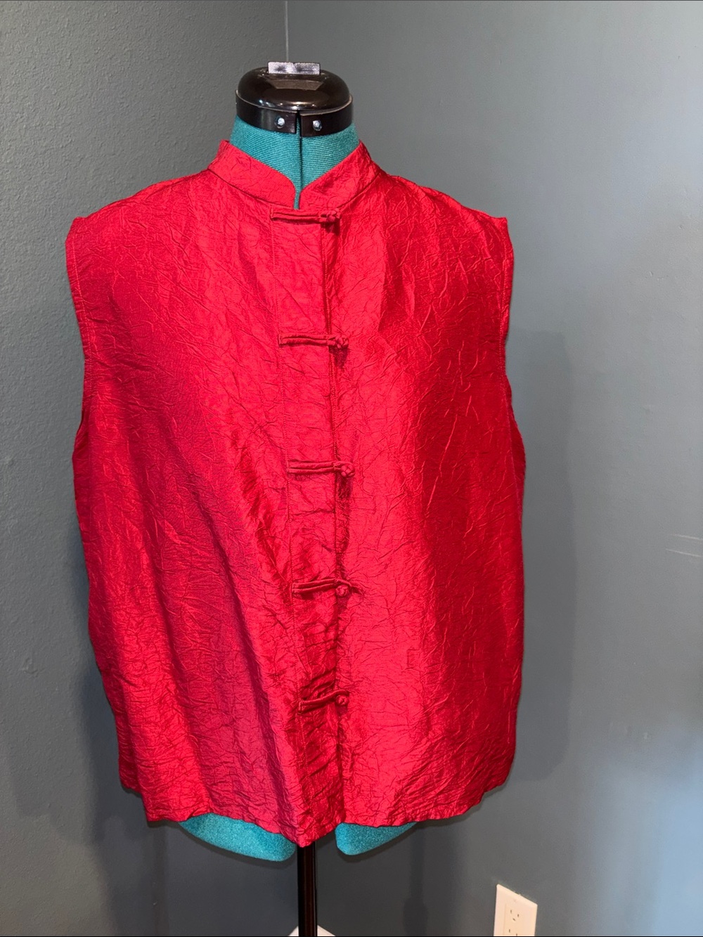 Eileen Fisher Crimson Sleeveless Mandarin-Collar Tunic